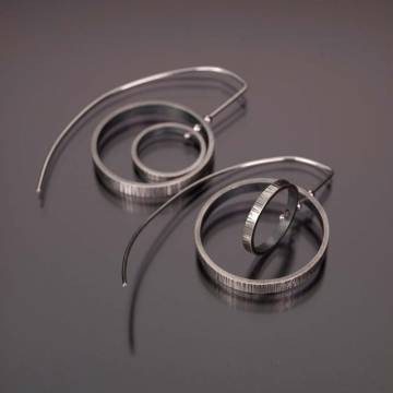 Robyn Kane - Clarity Circle Earrings